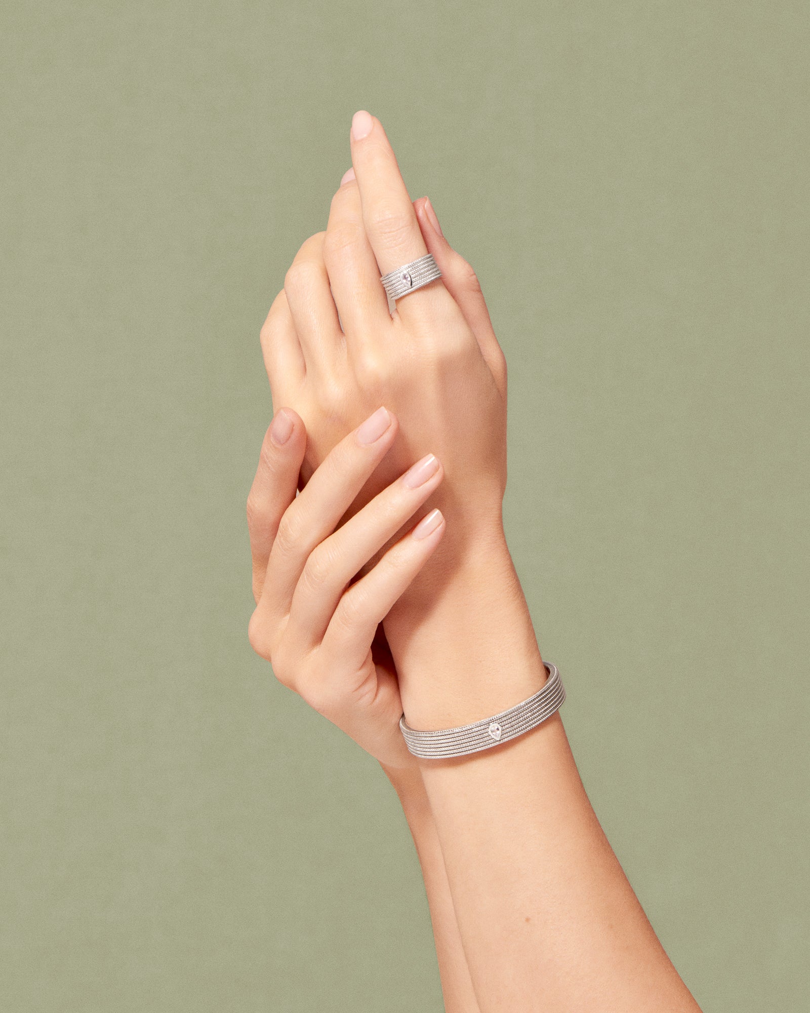 Bague Sriphala Topaze Blanche - TITYARAVY