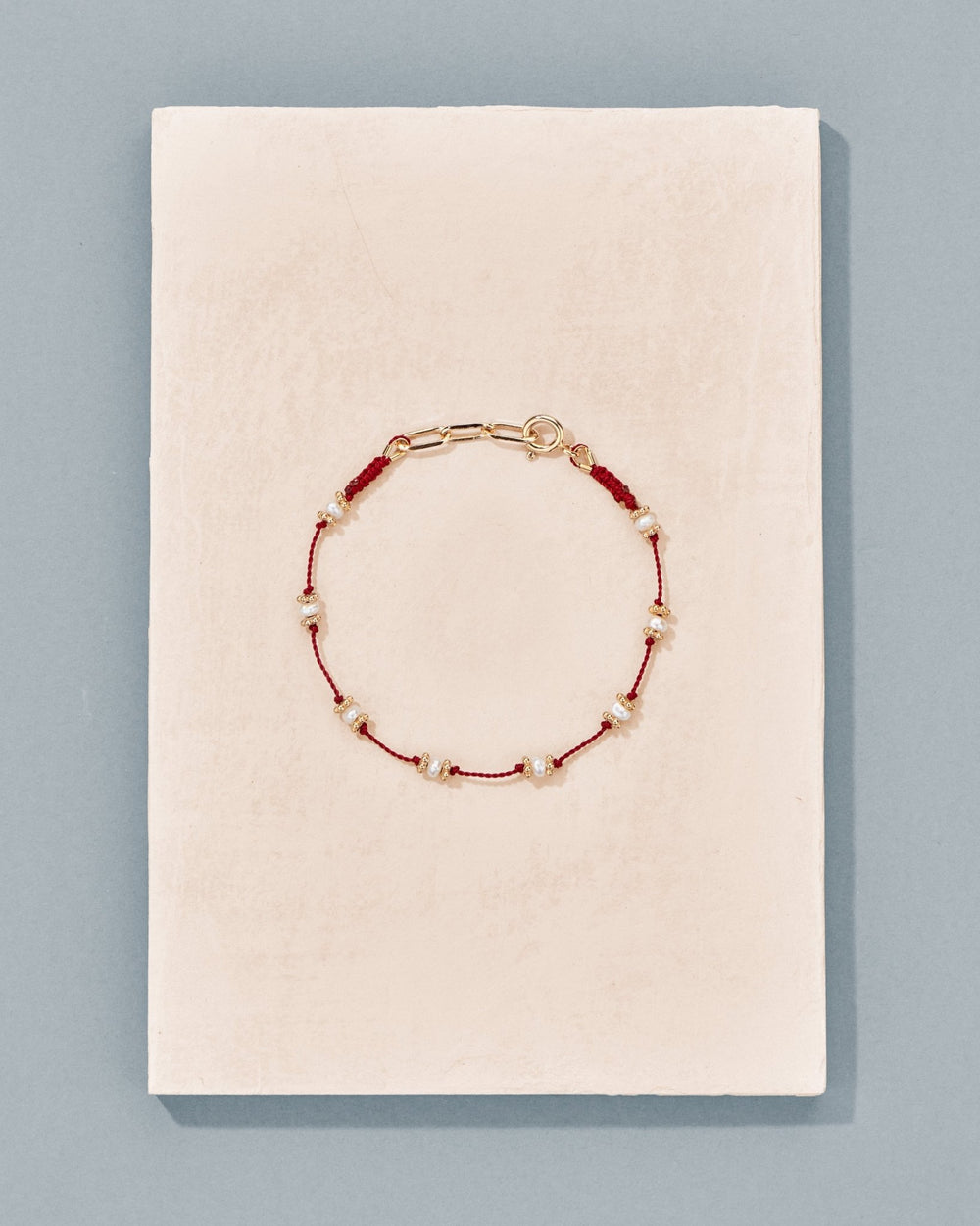 Bracelet Lotus rouge perles d'eau douce - TITYARAVY