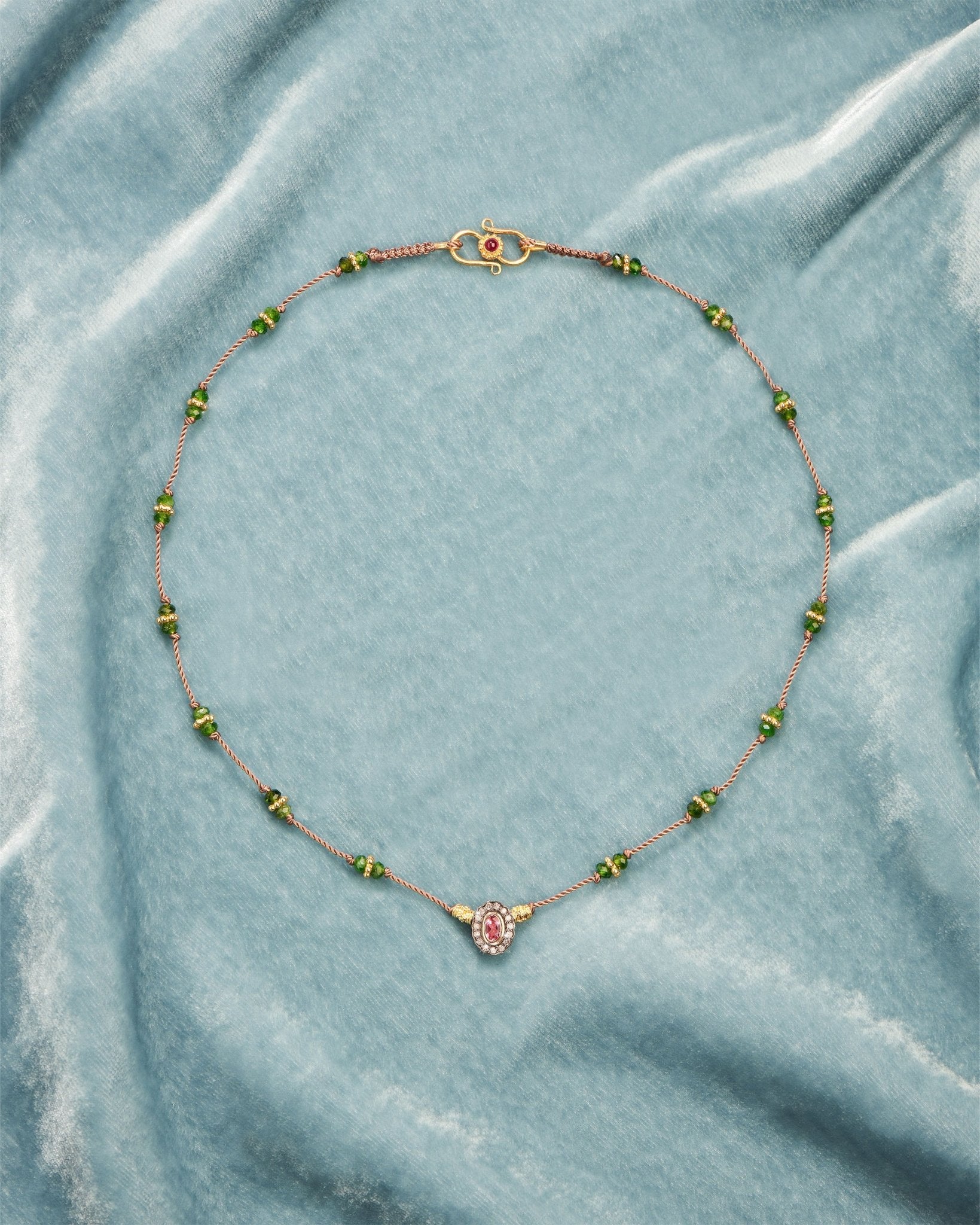 Collier Mony F - TITYARAVY