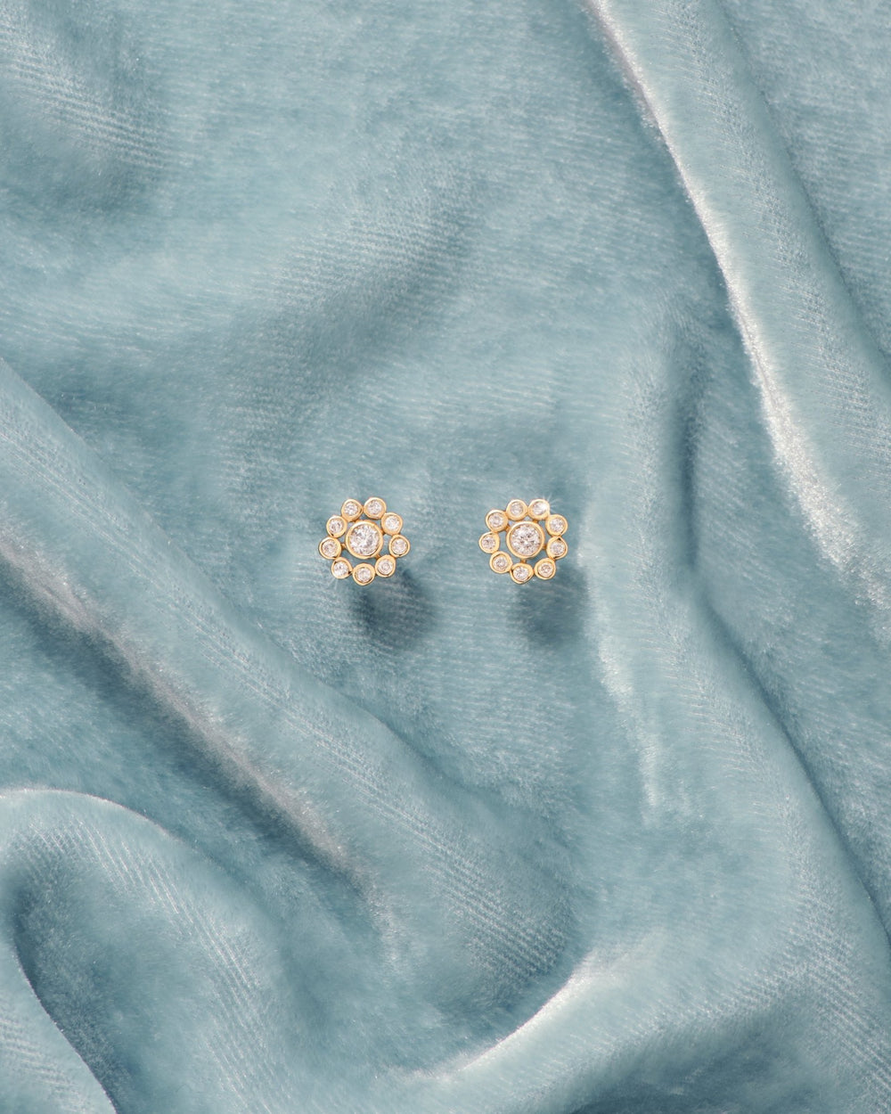 Bopha Diamonds earrings - TITYARAVY