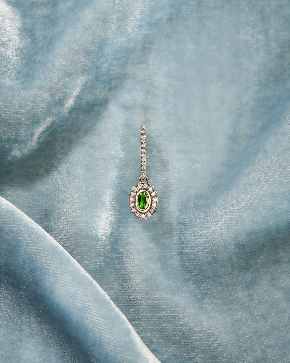 Mony diopside earring